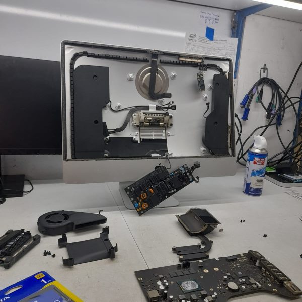 Reparación y mantenimiento de equipos de cómputo